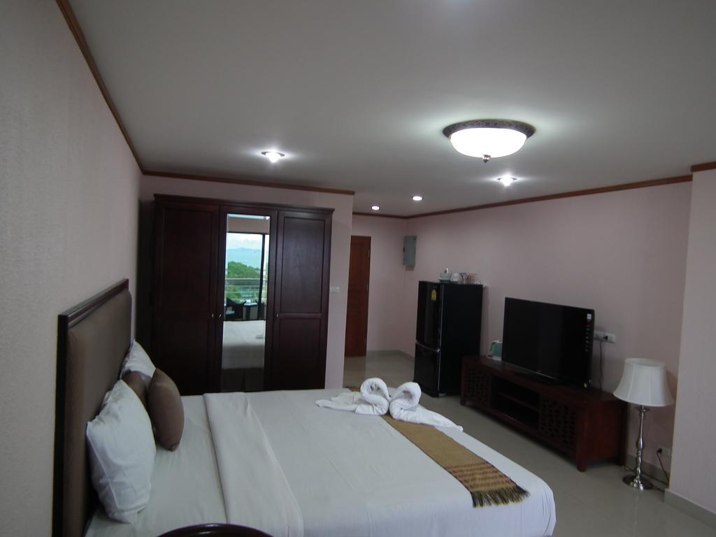 Abricole At Pattaya Hill Apartment Exterior photo