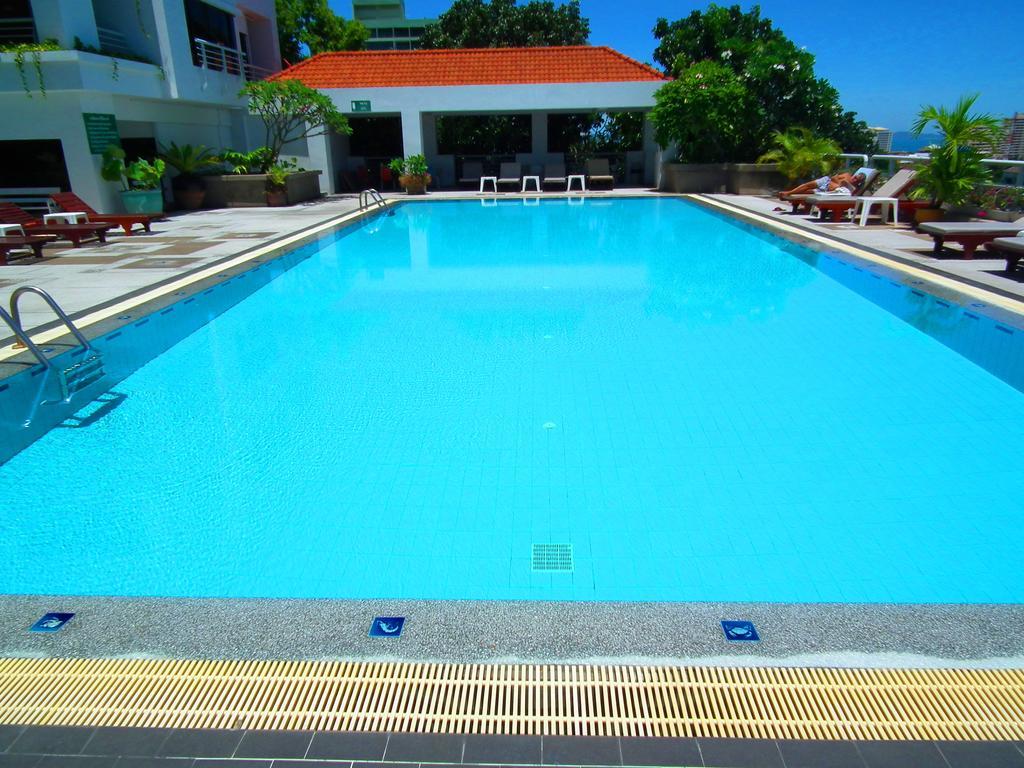 Abricole At Pattaya Hill Apartment Exterior photo