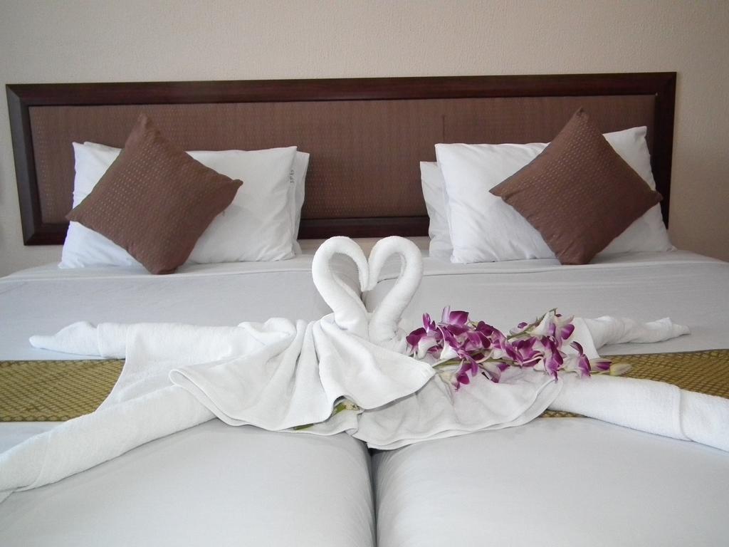 Abricole At Pattaya Hill Apartment Exterior photo